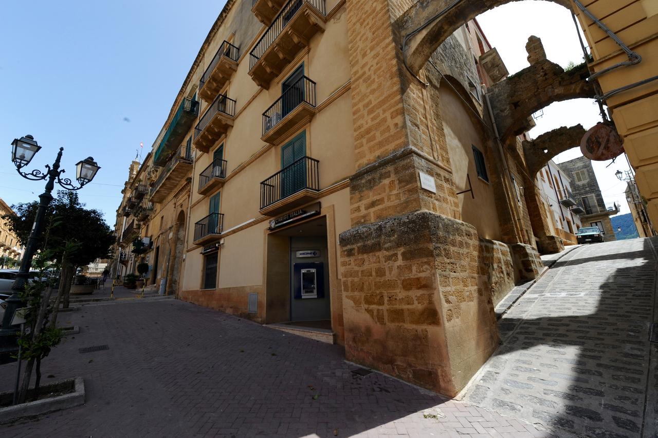 Il Cortile Del Marchese Beccadelli Bed and Breakfast Sambuca di Sicilia Buitenkant foto